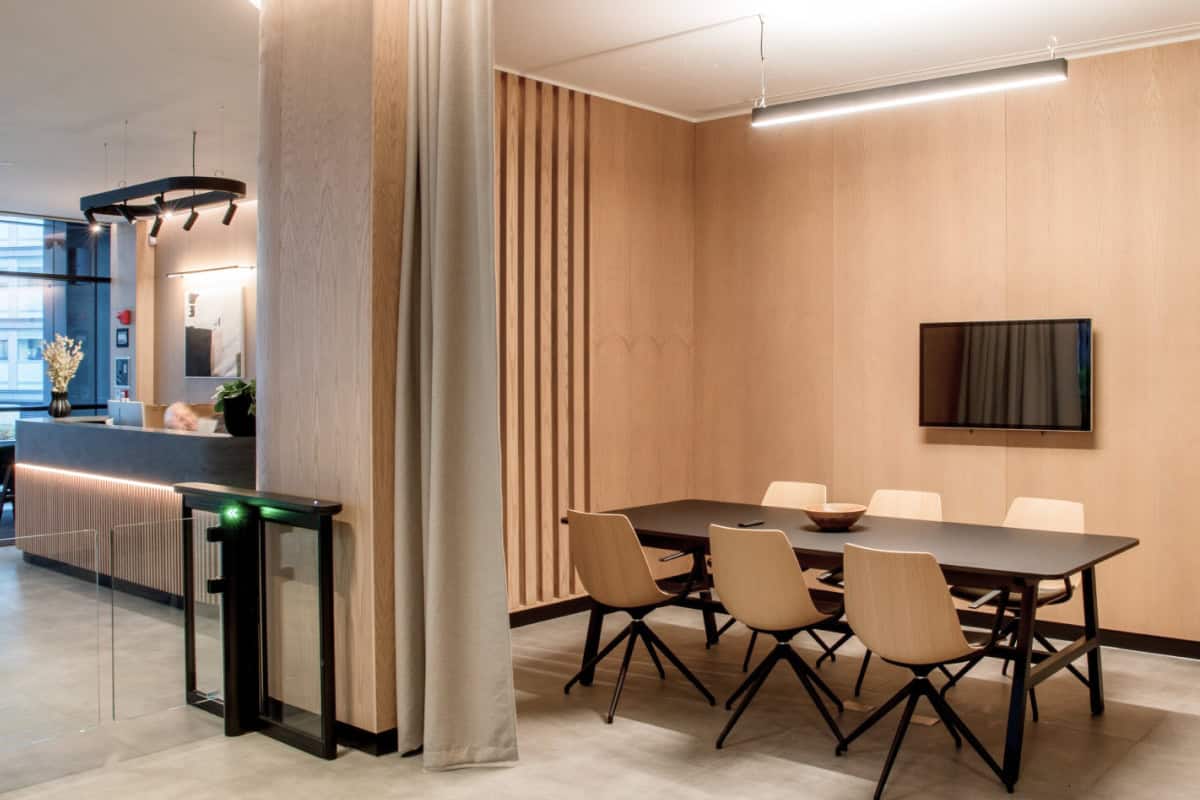 Rivergate_reception_6_4_02